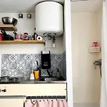 Cute Marais Private Studio For 2